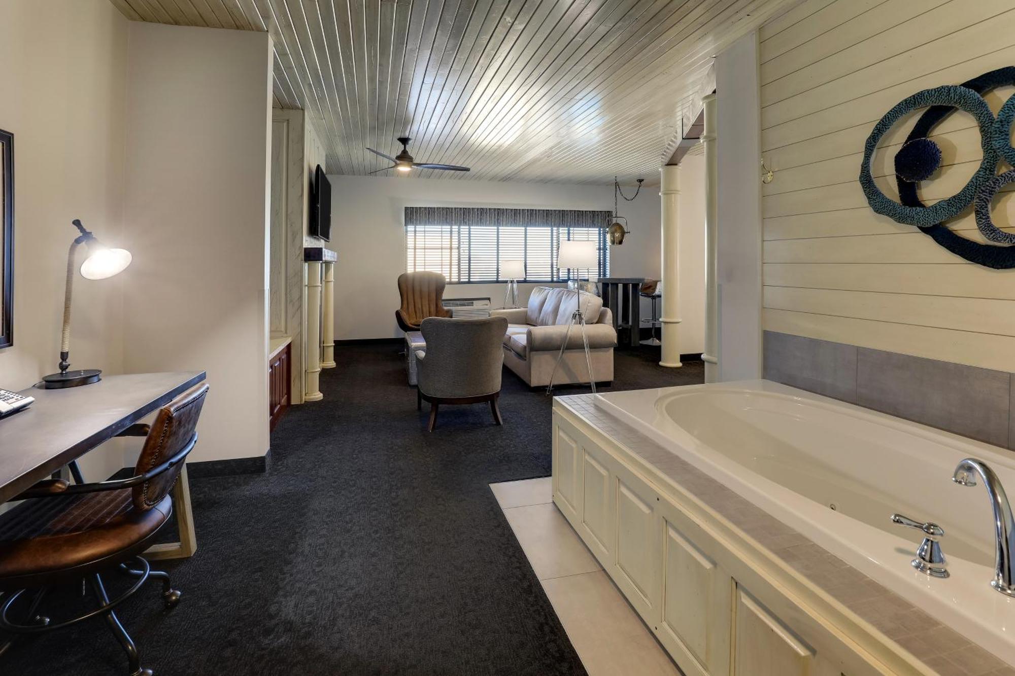Stoney Creek Hotel Tulsa - Брокен-Эрроу Экстерьер фото