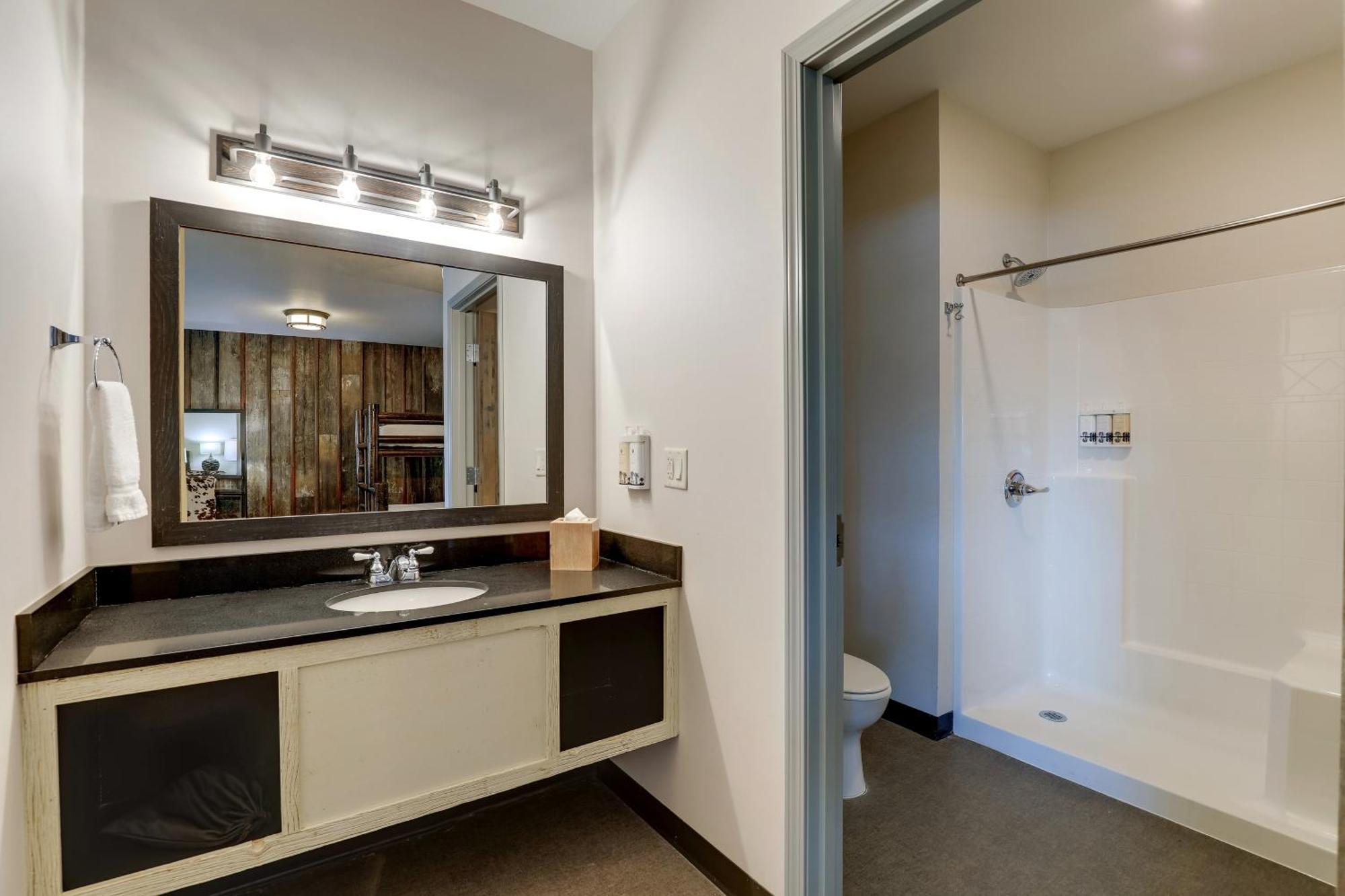 Stoney Creek Hotel Tulsa - Брокен-Эрроу Экстерьер фото